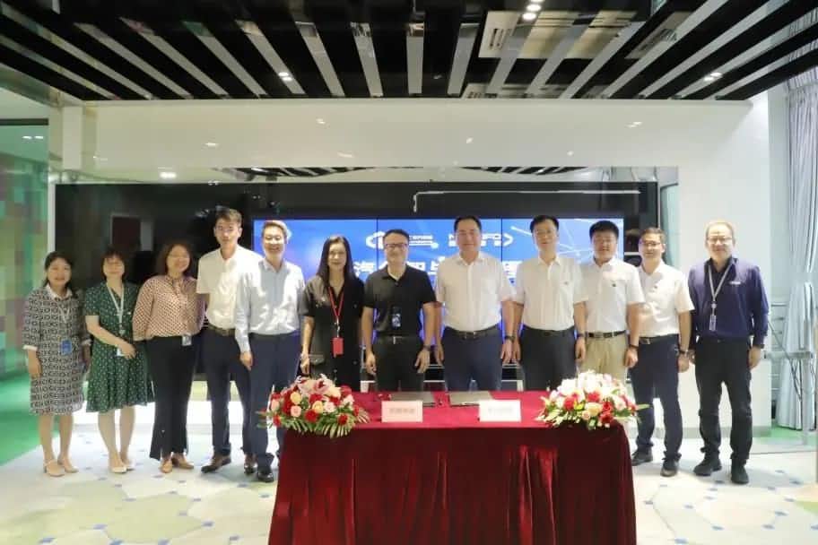 欧博abg(中国)与中汽创智签订战略合作框架协议 集中优势有助于汽车智能化开展